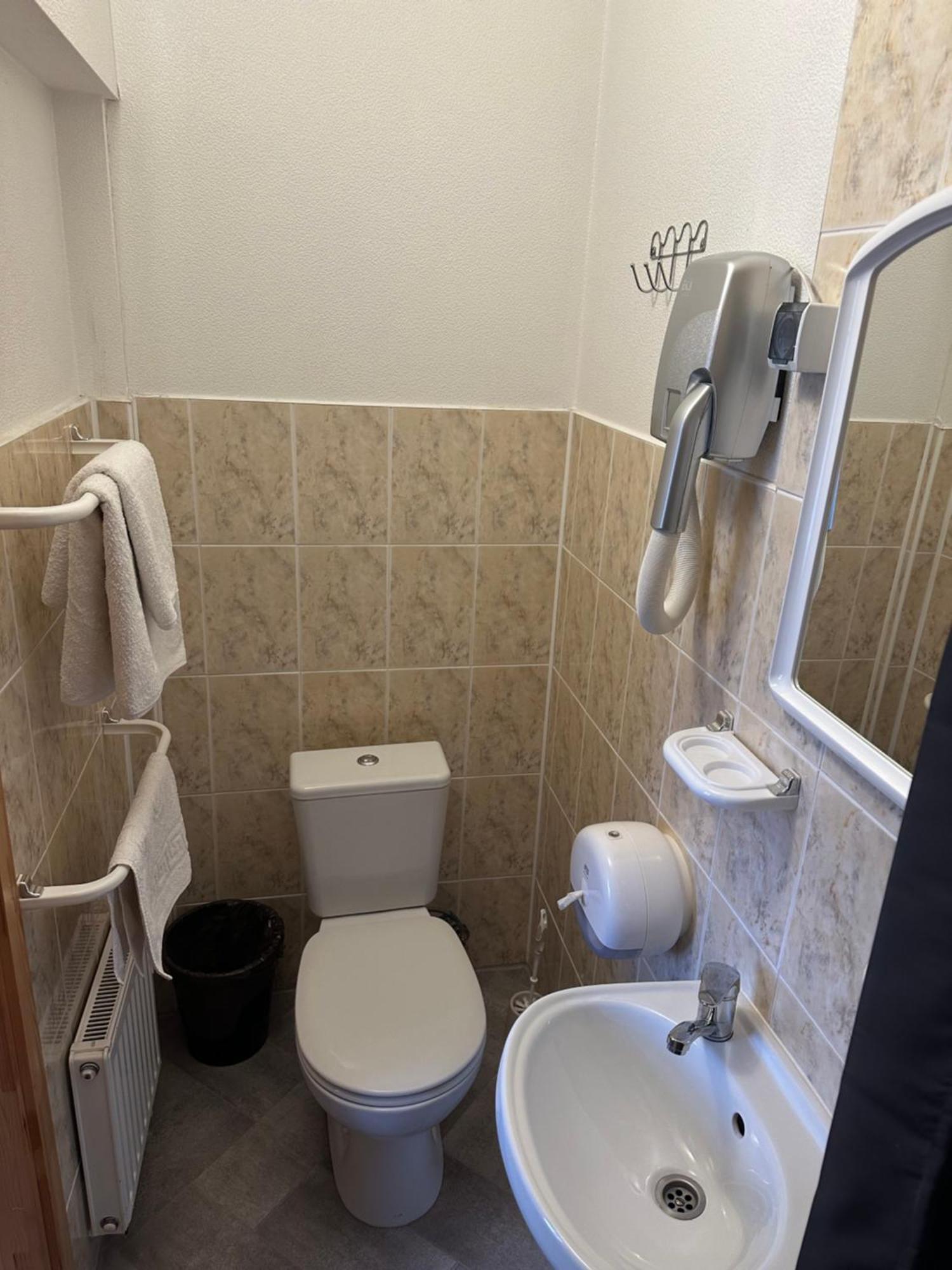Cill Easy Hotel With Self Check-In Ādaži 외부 사진